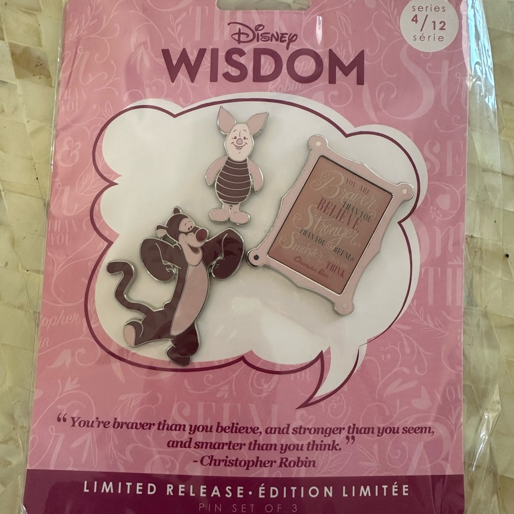 Disney Wisdom Pin set Winnie the Pooh